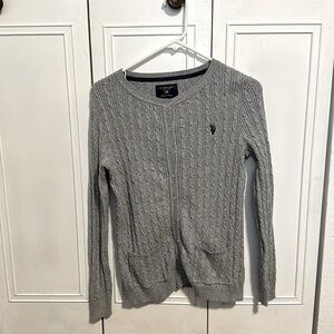 Ralph Lauren Grey Knitted, Stretchable Sweater with Navy Blue Details, Medium